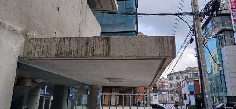 가정에서의 청소와 전문 건물 청소 관리에 필수품인 필라솔루션